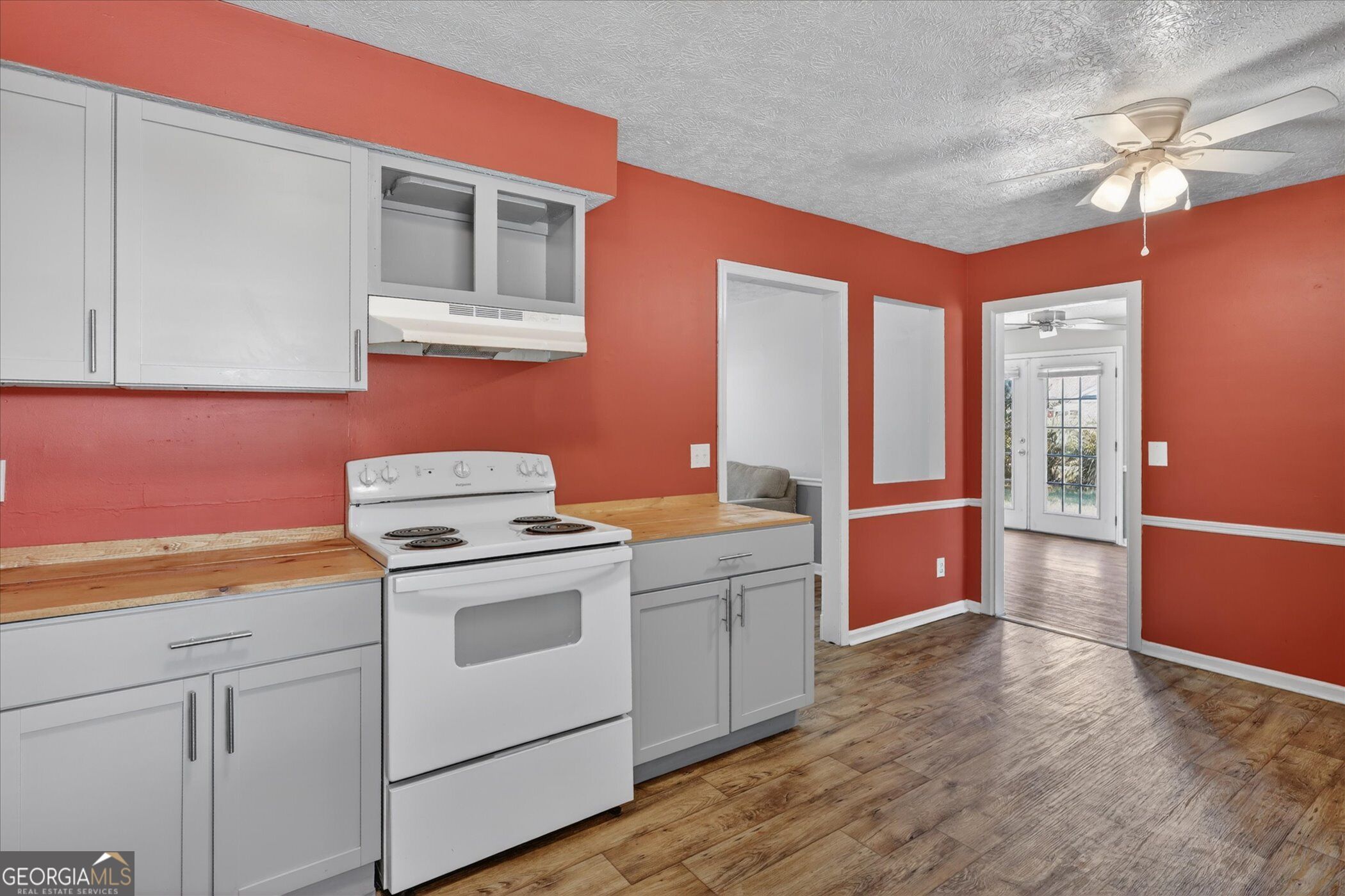 22 S Foss Street Property Photo 9