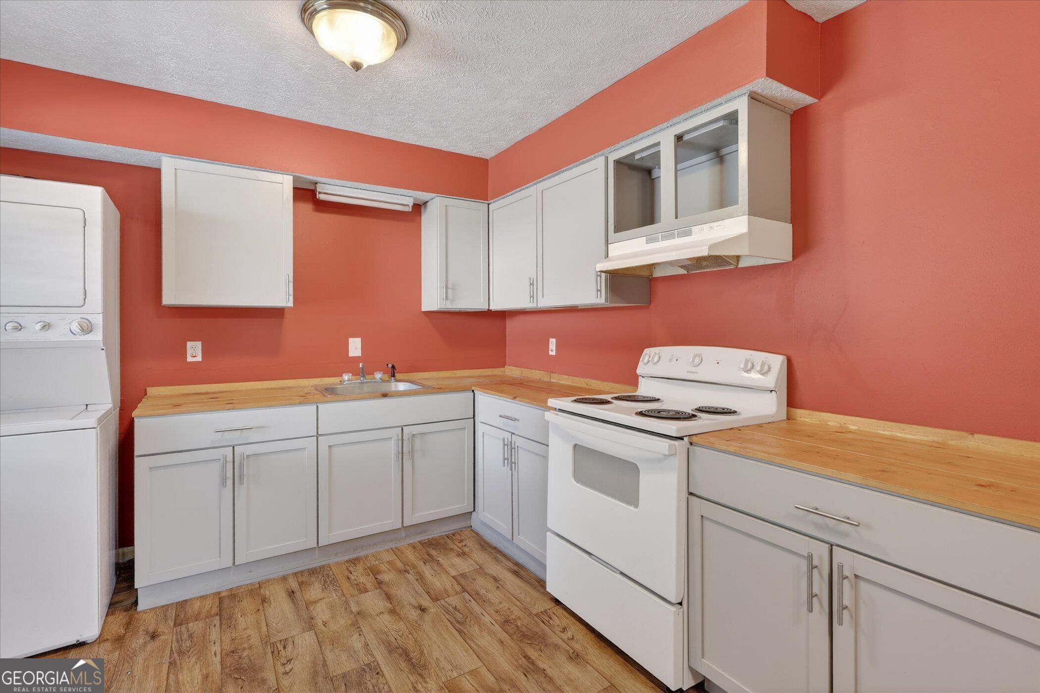 22 S Foss Street Property Photo 12