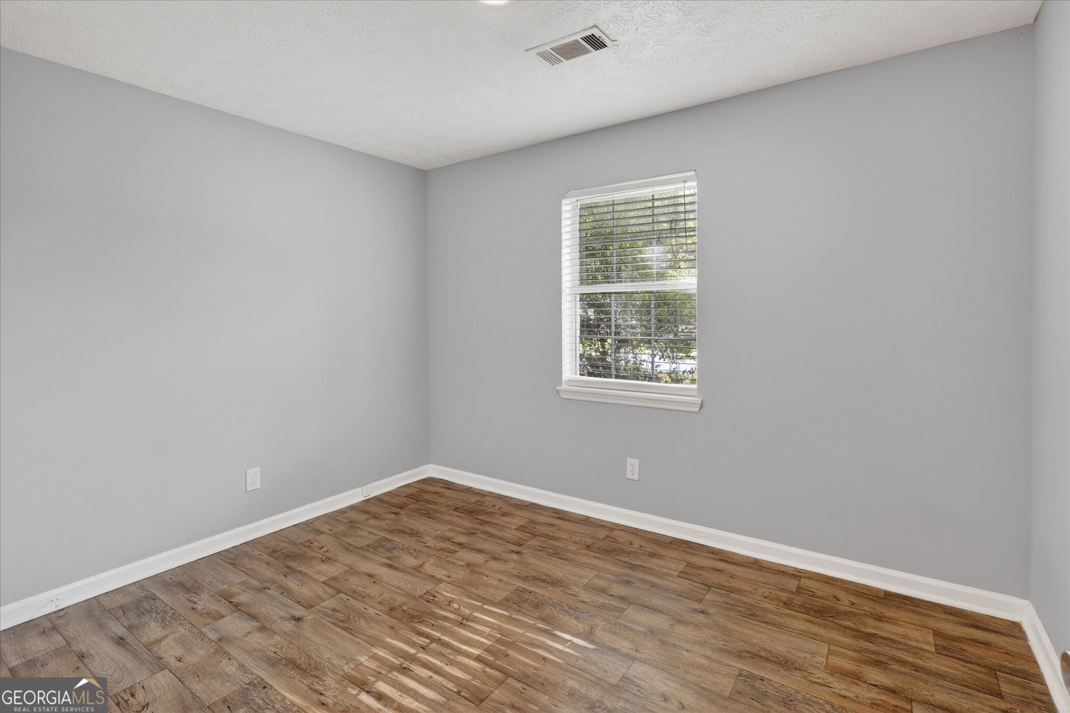 22 S Foss Street Property Photo 16