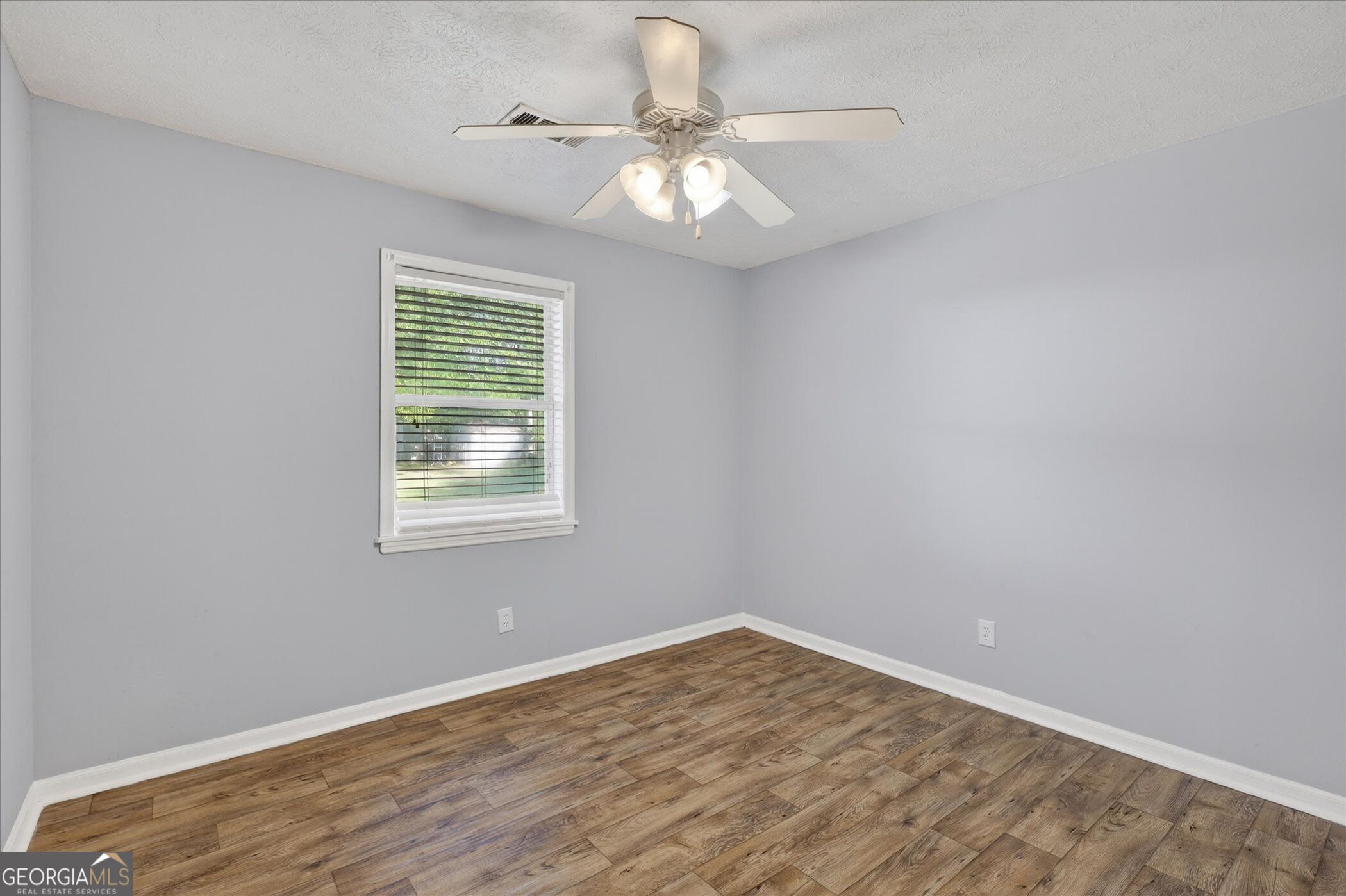 22 S Foss Street Property Photo 21