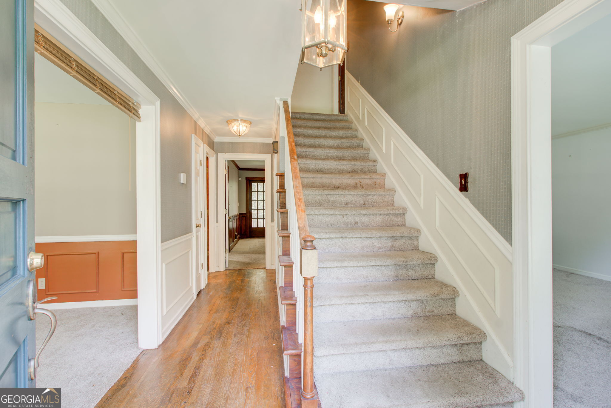4576 Ashington Drive Property Photo 3