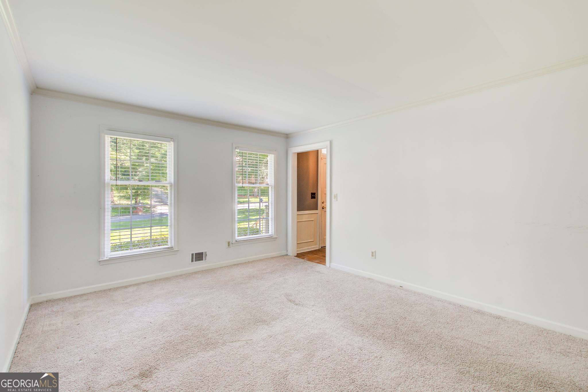 4576 Ashington Drive Property Photo 5