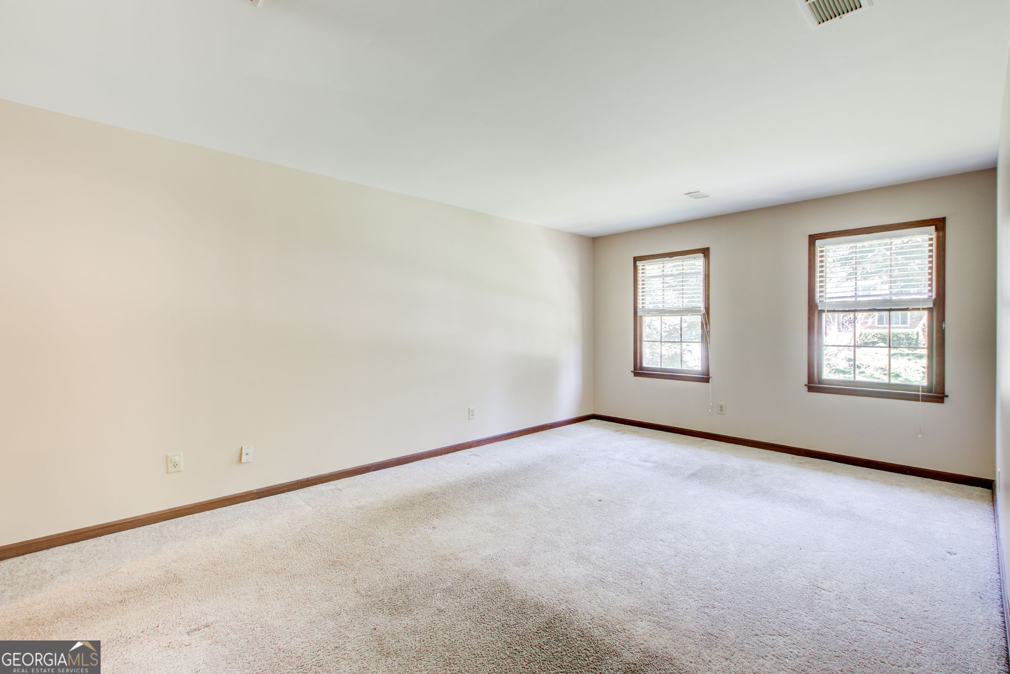 4576 Ashington Drive Property Photo 19