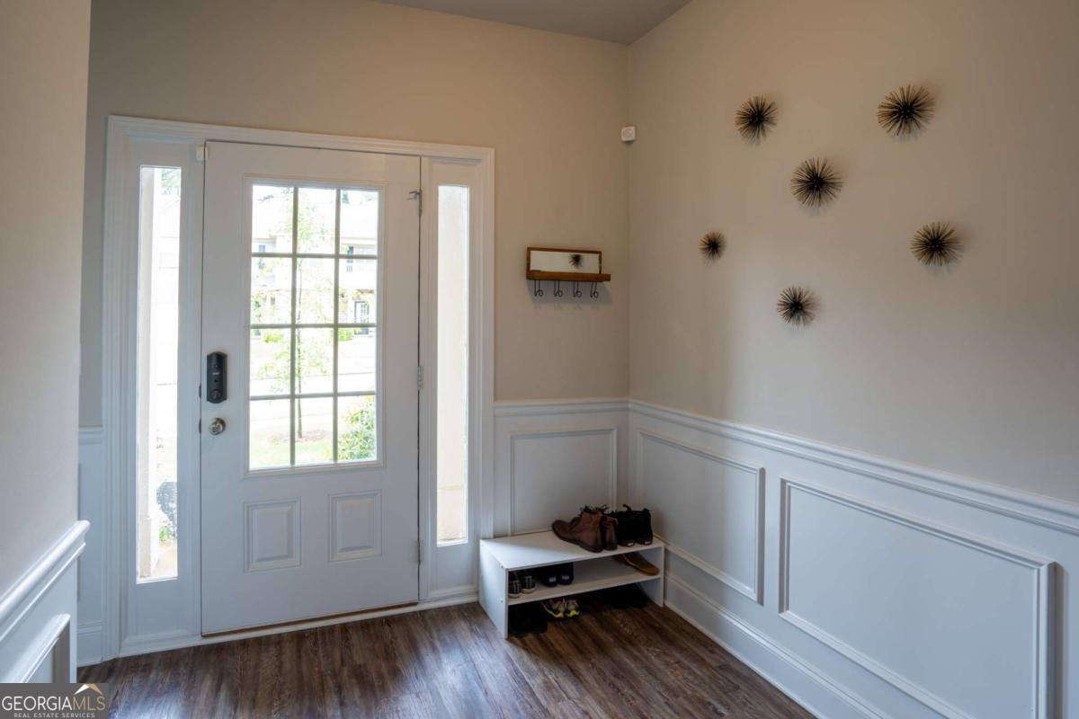 2429 Castle Keep Way Se Property Photo 5