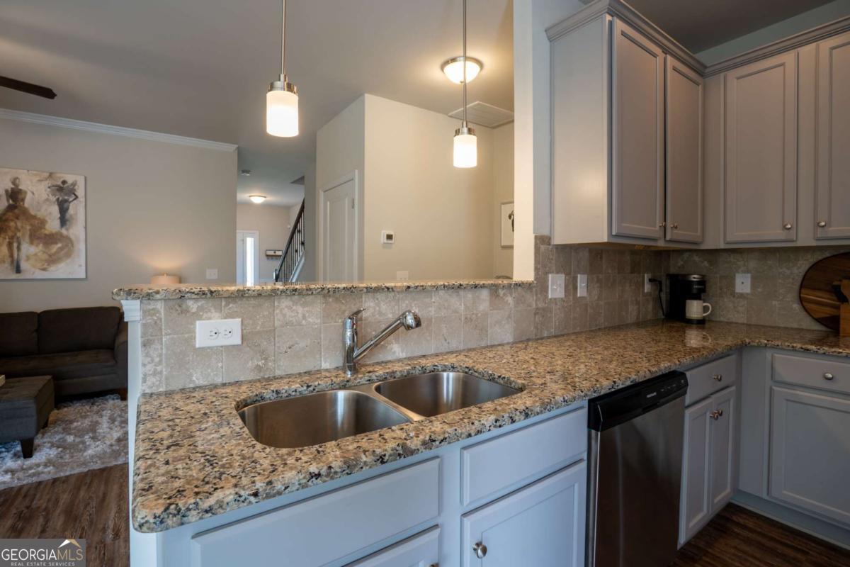 2429 Castle Keep Way Se Property Photo 11