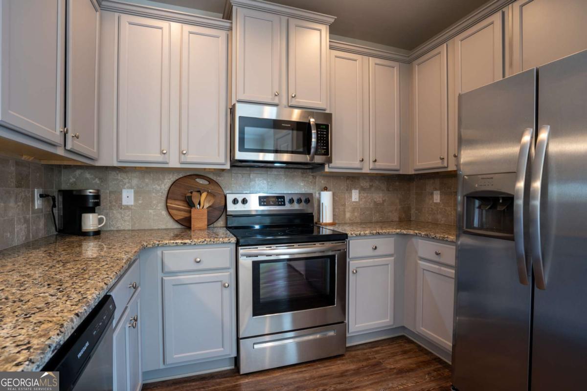 2429 Castle Keep Way Se Property Photo 18