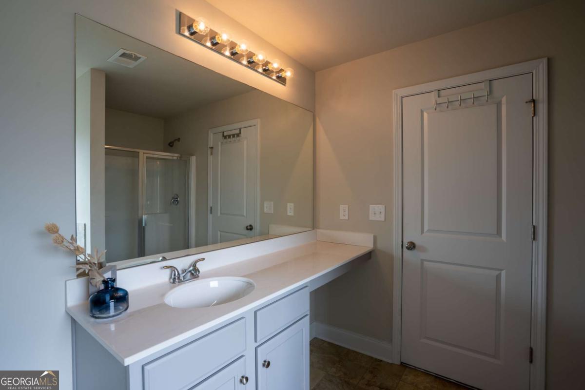2429 Castle Keep Way Se Property Photo 32