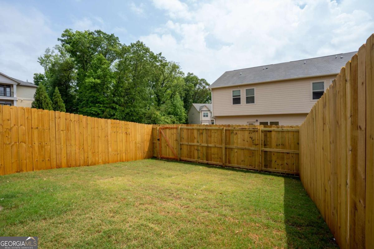 2429 Castle Keep Way Se Property Photo 38