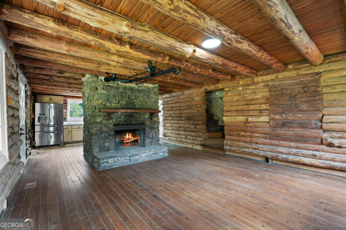 2059 Cave Spring Road Property Photo 12