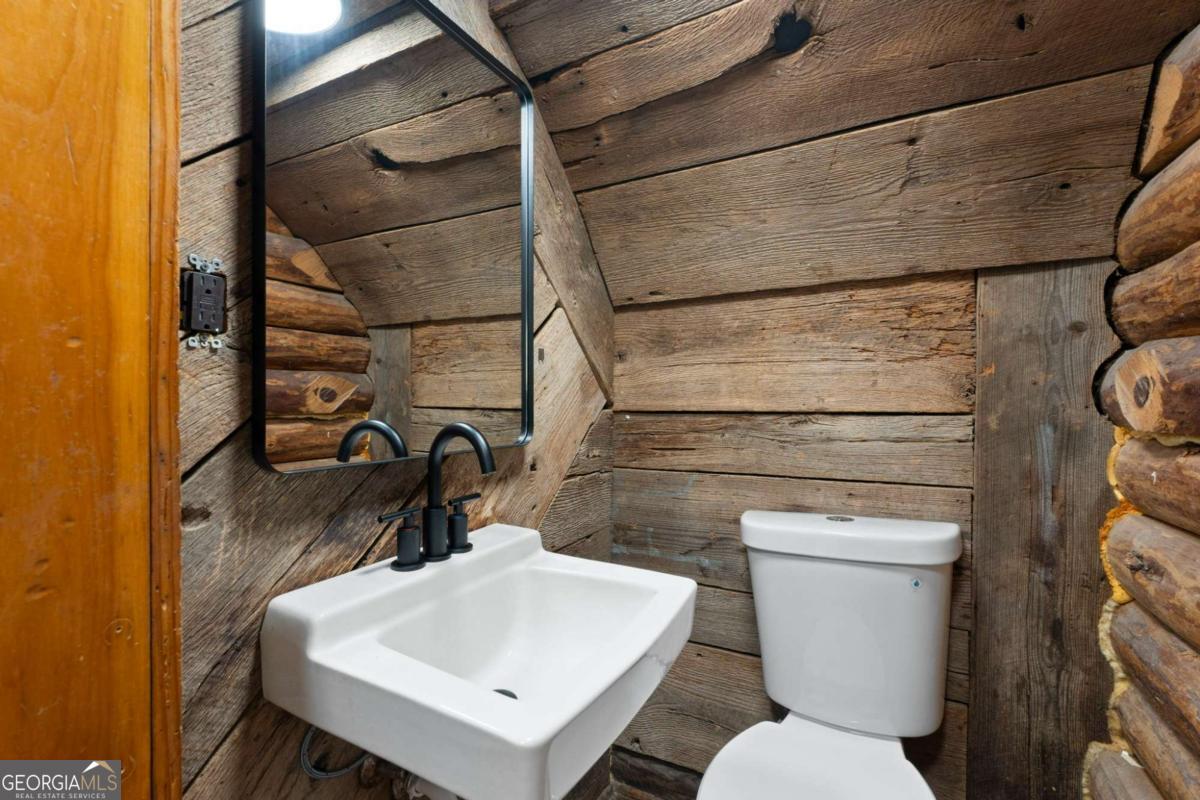 2059 Cave Spring Road Property Photo 26