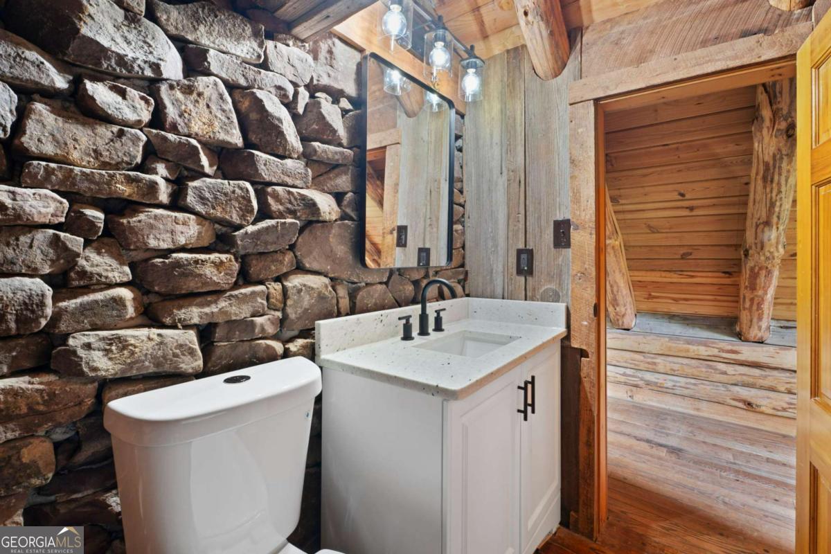 2059 Cave Spring Road Property Photo 32