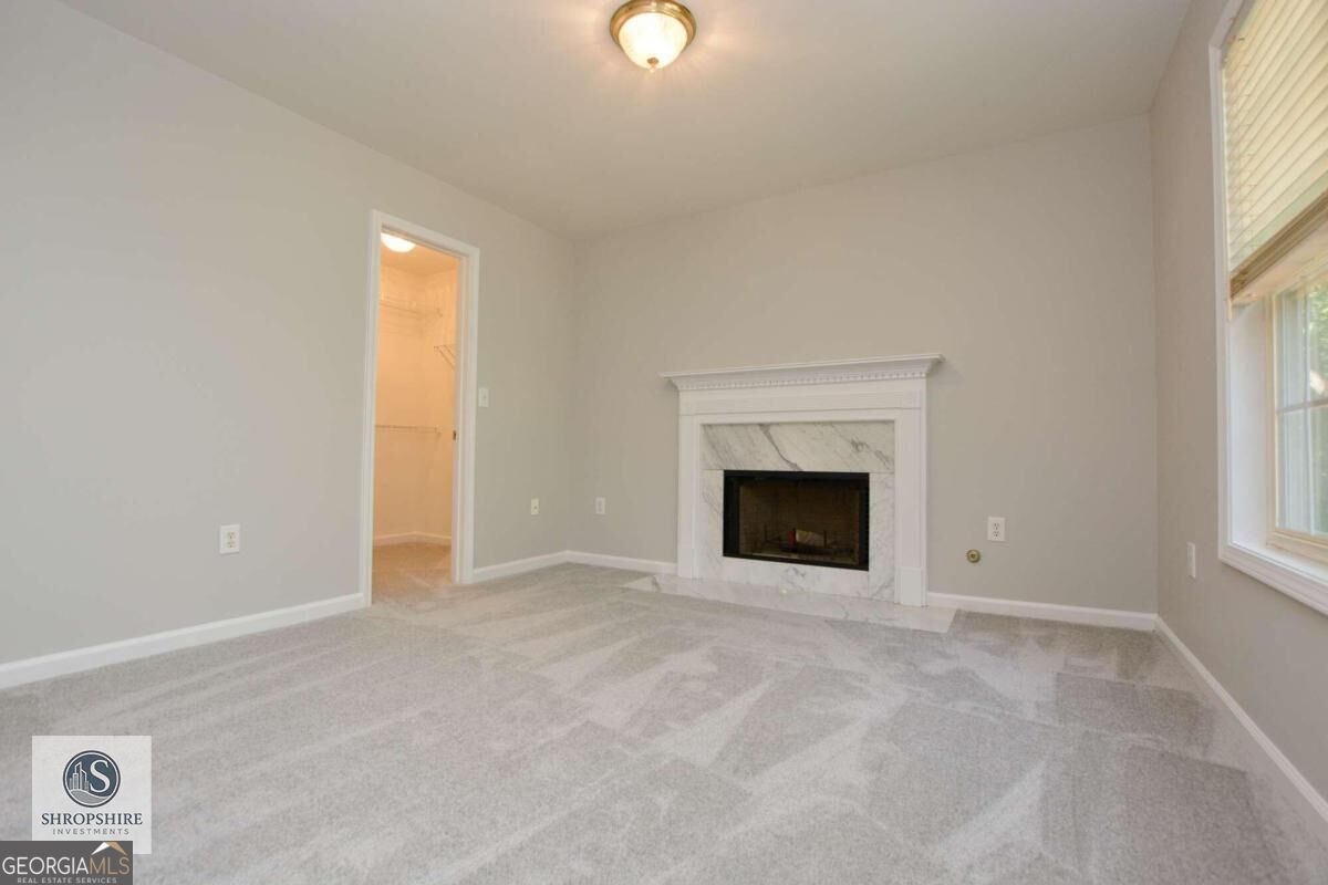 7352 Mason Falls Drive Property Photo 4