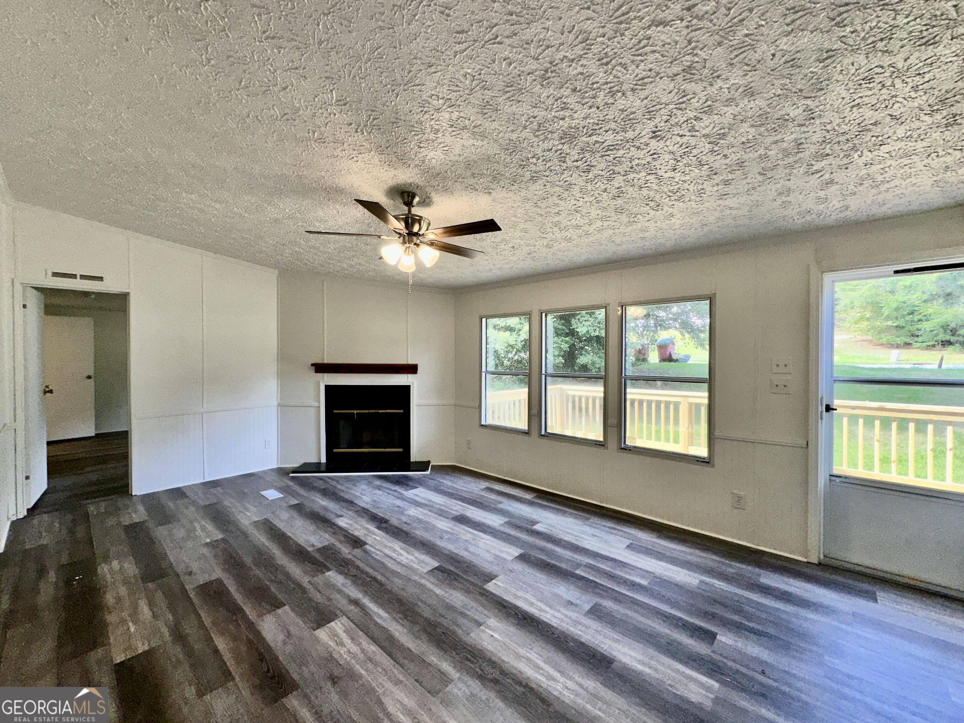 181 Alview Drive Property Photo 10