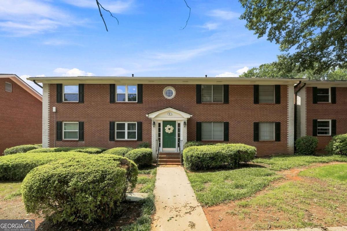 4282 Roswell Road Ne # E2 Property Photo 2