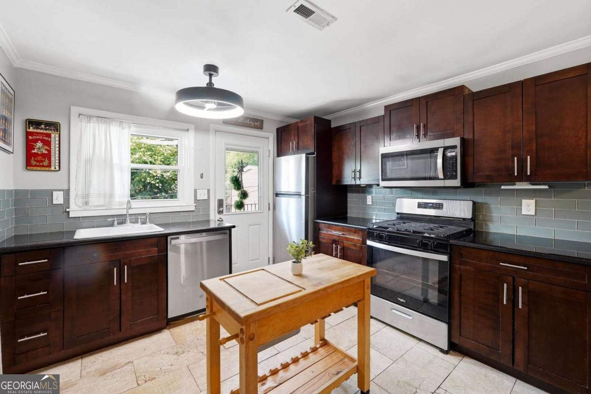 4282 Roswell Road Ne # E2 Property Photo 13