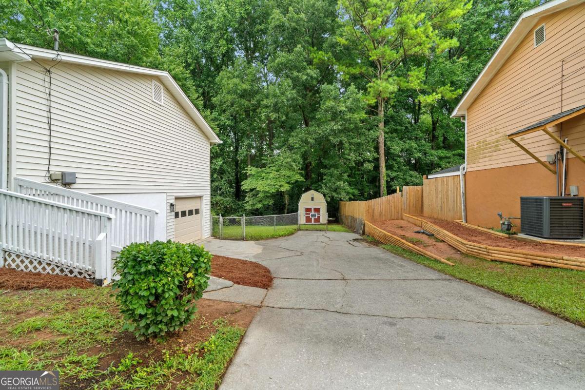 106 Caldwell Road Property Photo 6