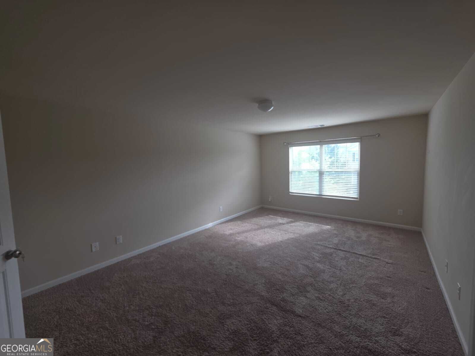 3877 Makeover Court Property Photo 5