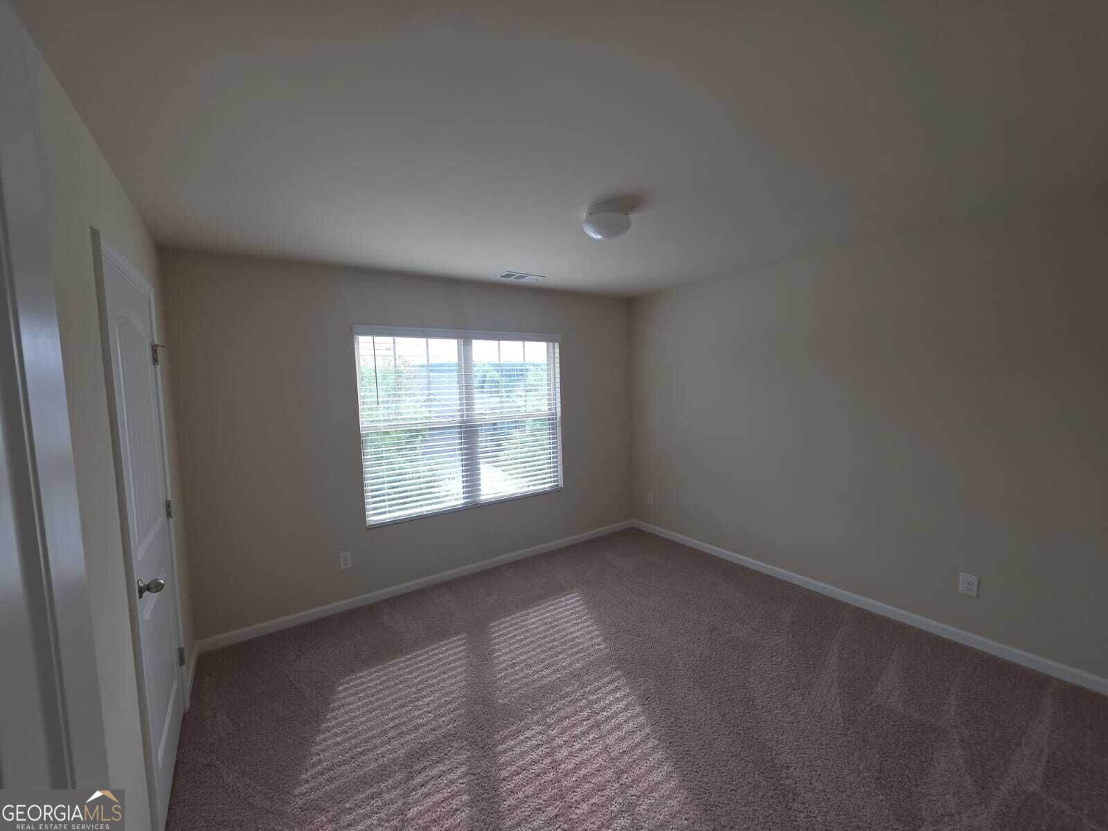 3877 Makeover Court Property Photo 12