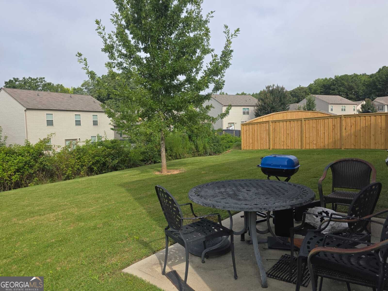 3877 Makeover Court Property Photo 16