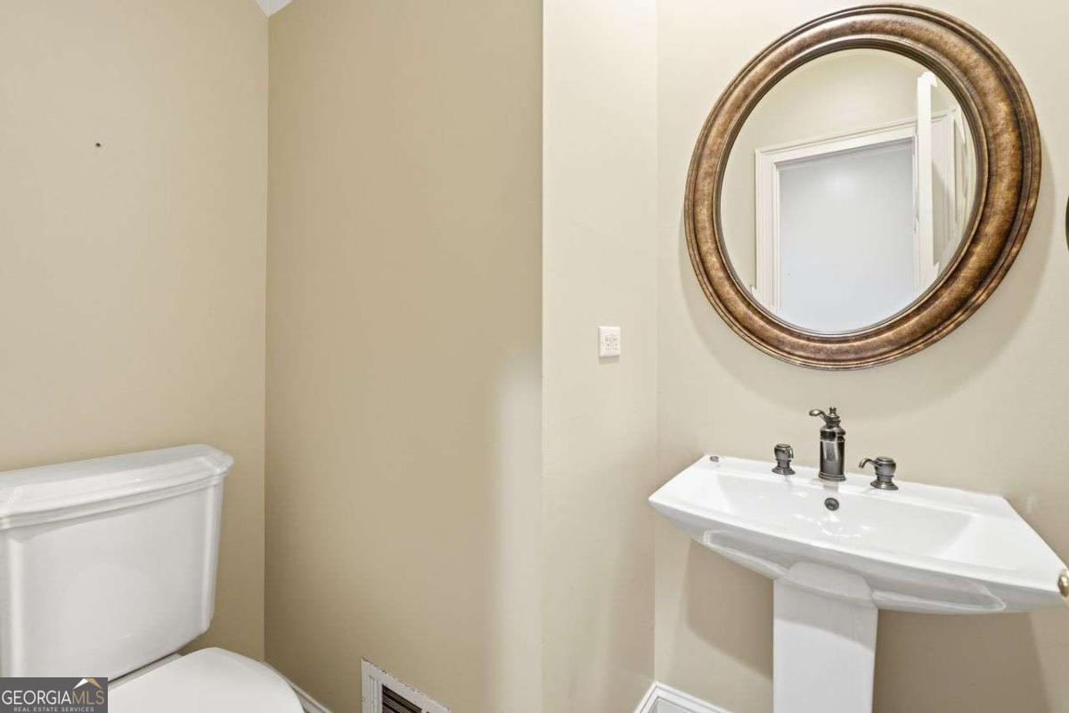 111 Brown Loop Spur Nw Property Photo 16