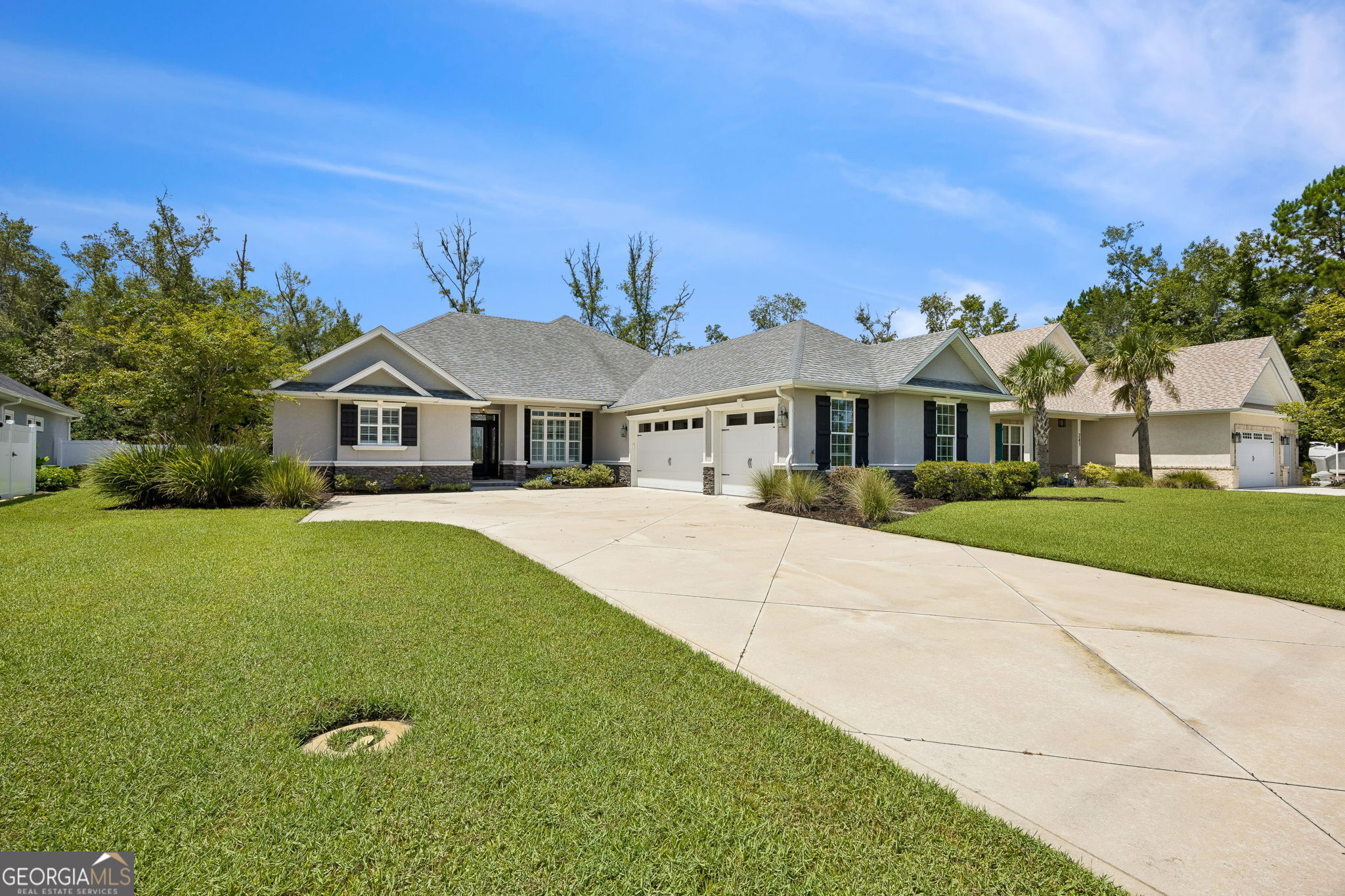 239 Fiddlers Cove Drive Property Photo 2