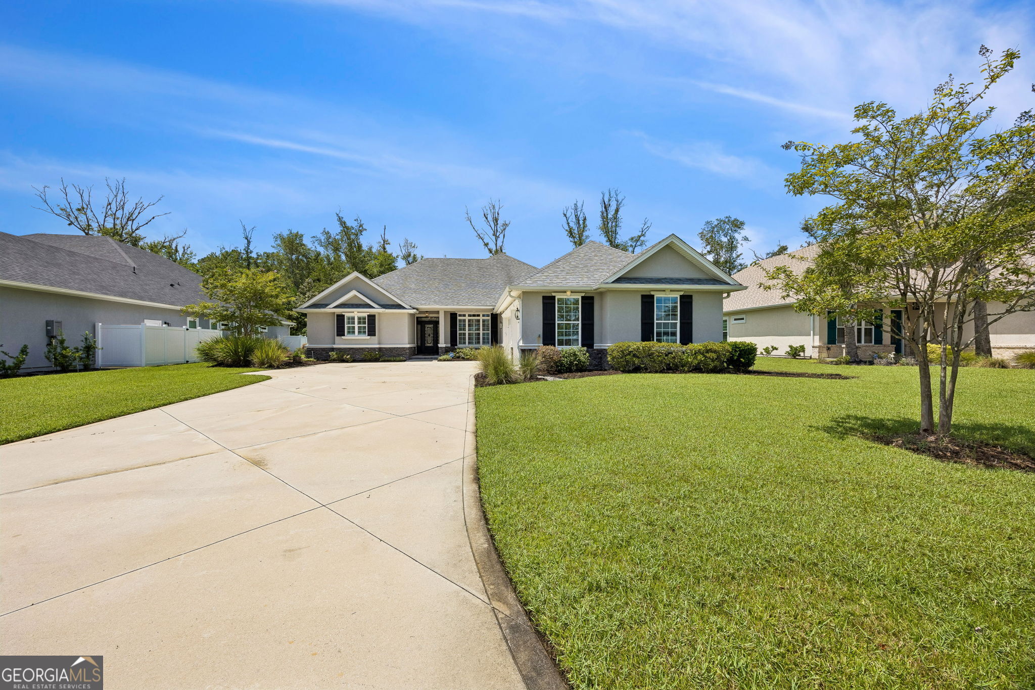 239 Fiddlers Cove Drive Property Photo 3