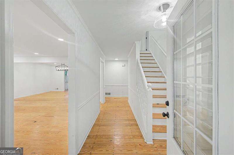 3868 Emerson Street Property Photo 5