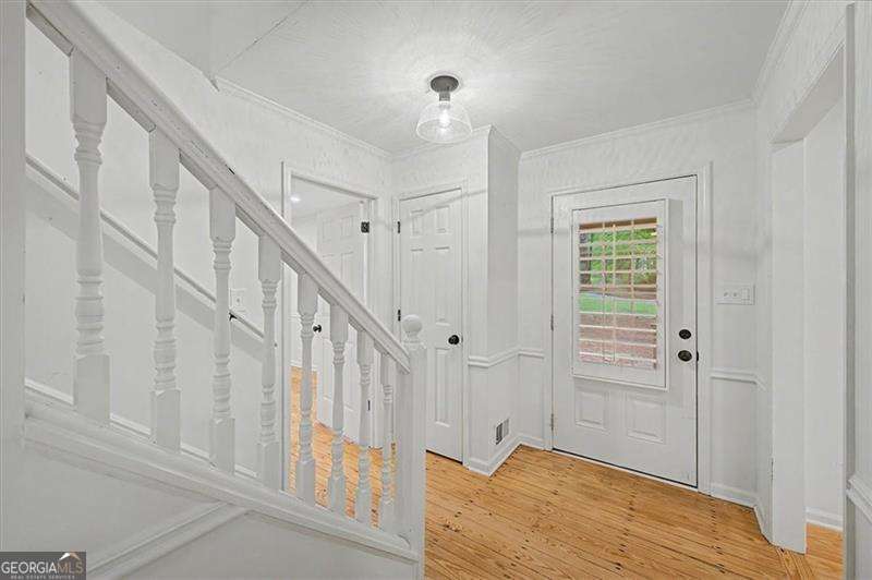 3868 Emerson Street Property Photo 6