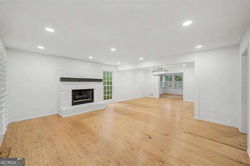 3868 Emerson Street Property Photo 7