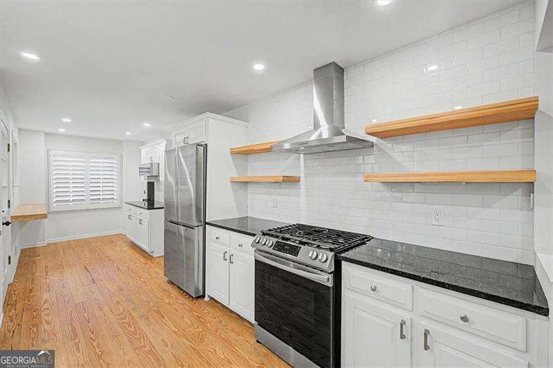 3868 Emerson Street Property Photo 11
