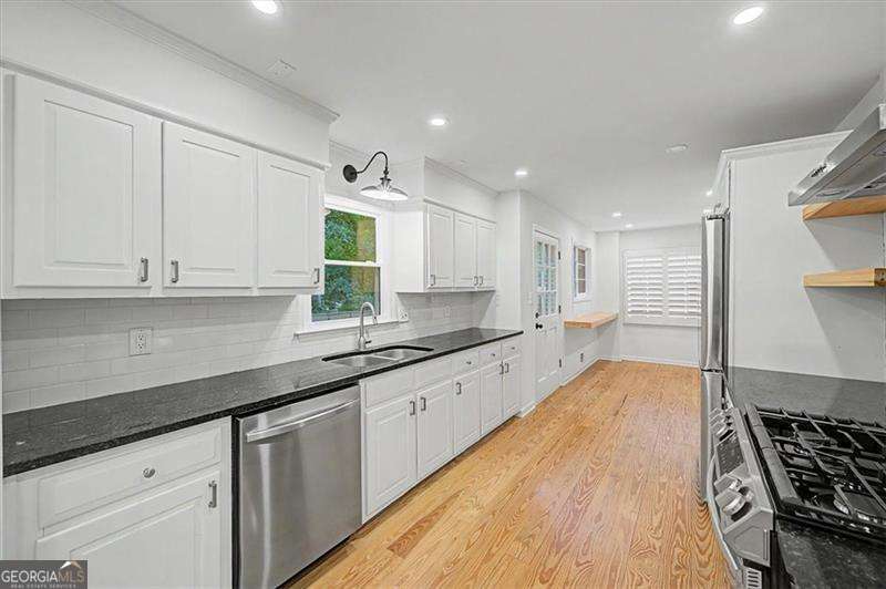 3868 Emerson Street Property Photo 12