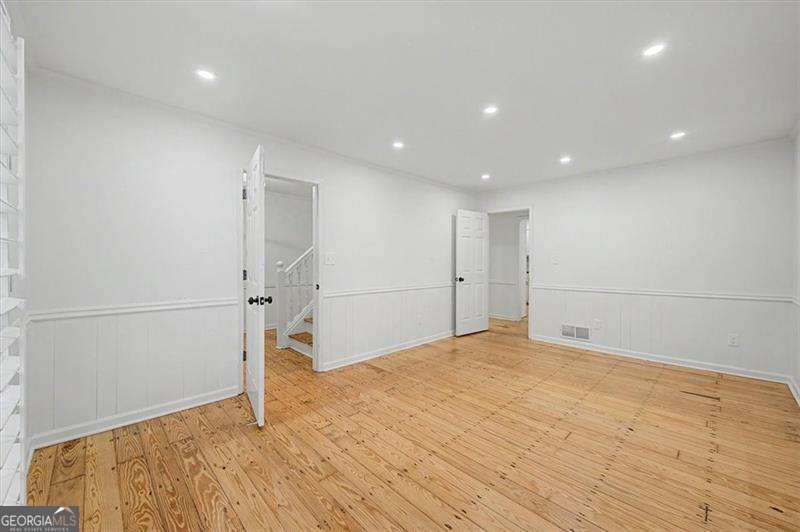 3868 Emerson Street Property Photo 18