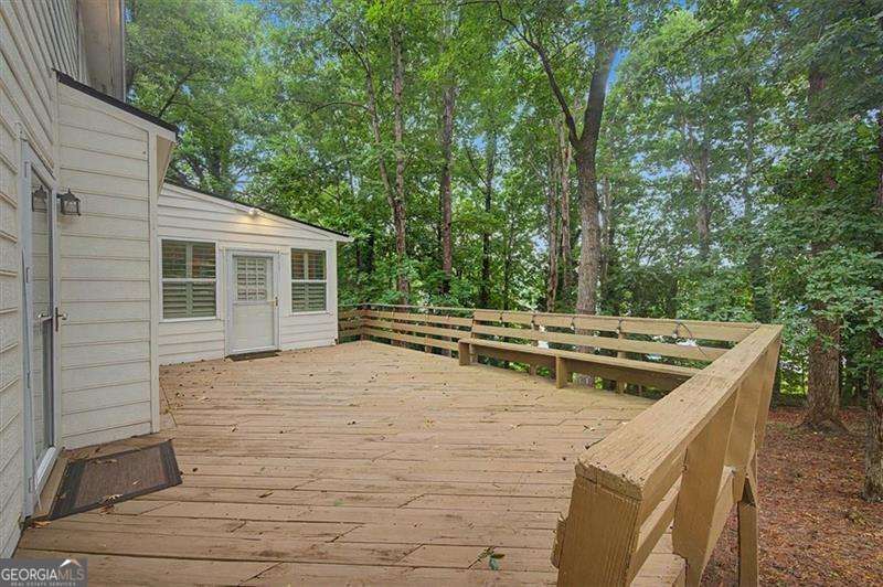 3868 Emerson Street Property Photo 29