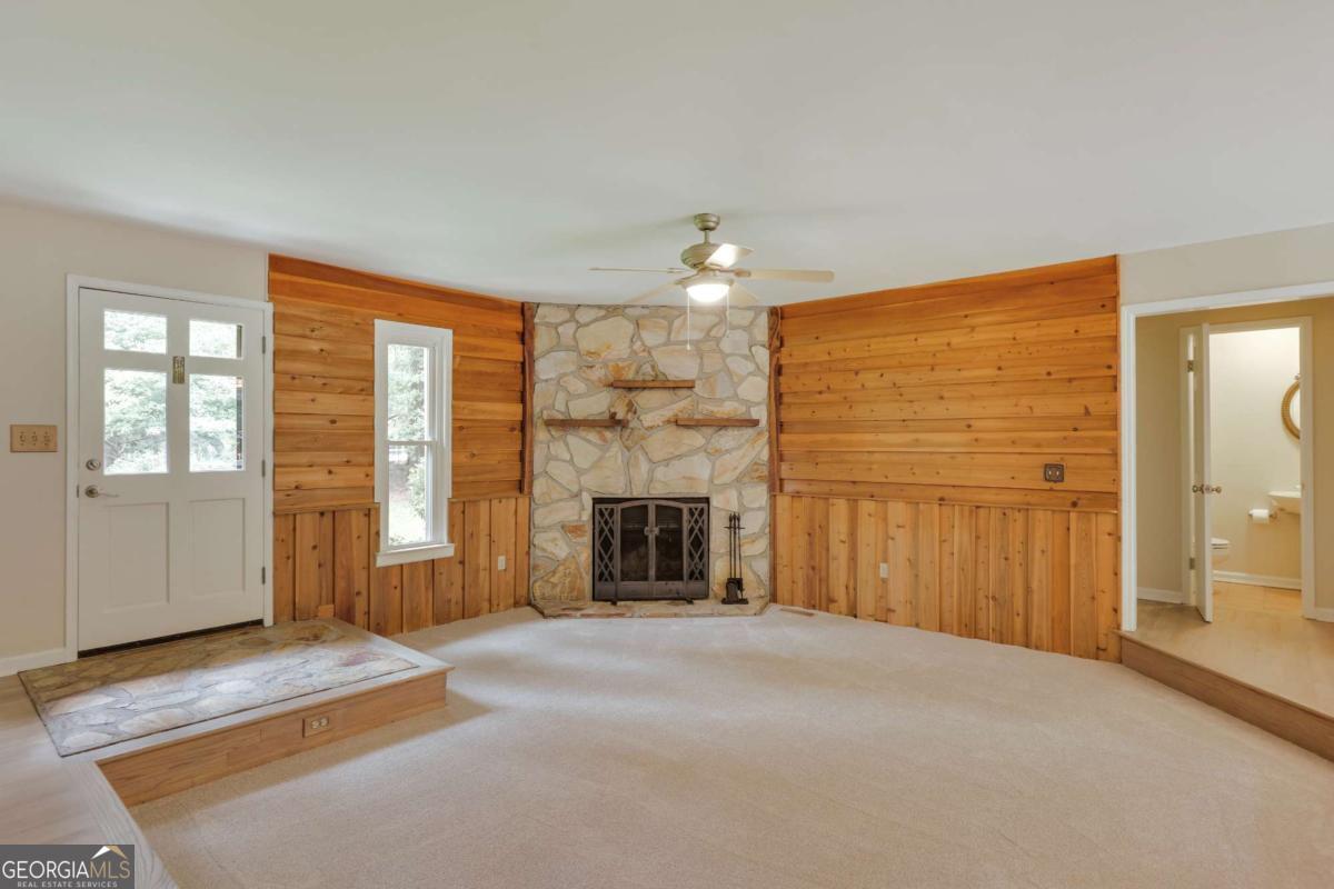 110 Pioneer Drive Property Photo 4