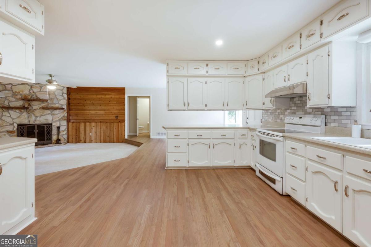 110 Pioneer Drive Property Photo 13