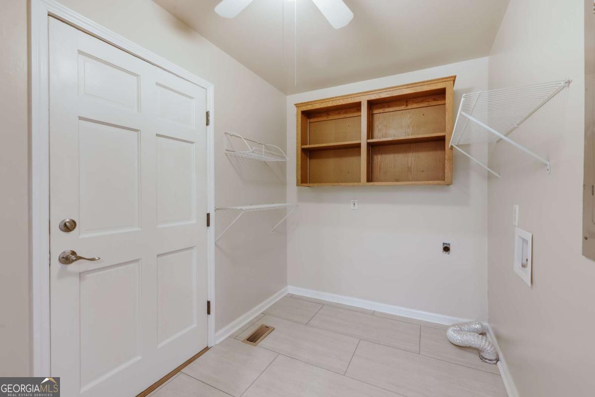 110 Pioneer Drive Property Photo 15