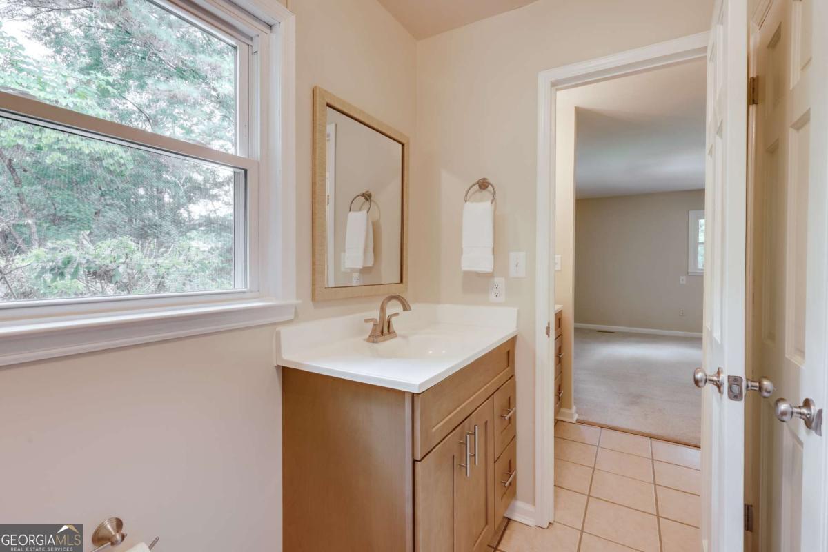 110 Pioneer Drive Property Photo 22