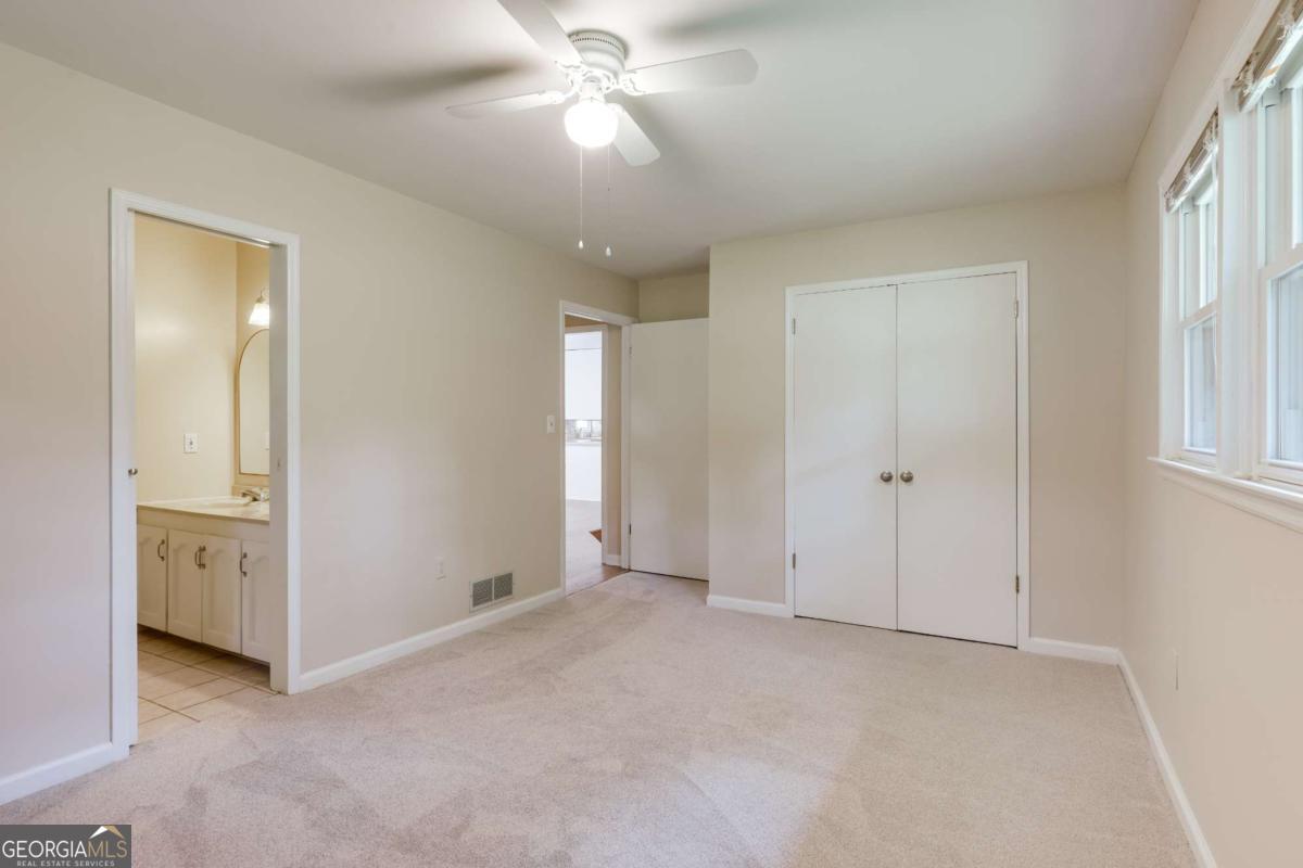 110 Pioneer Drive Property Photo 28
