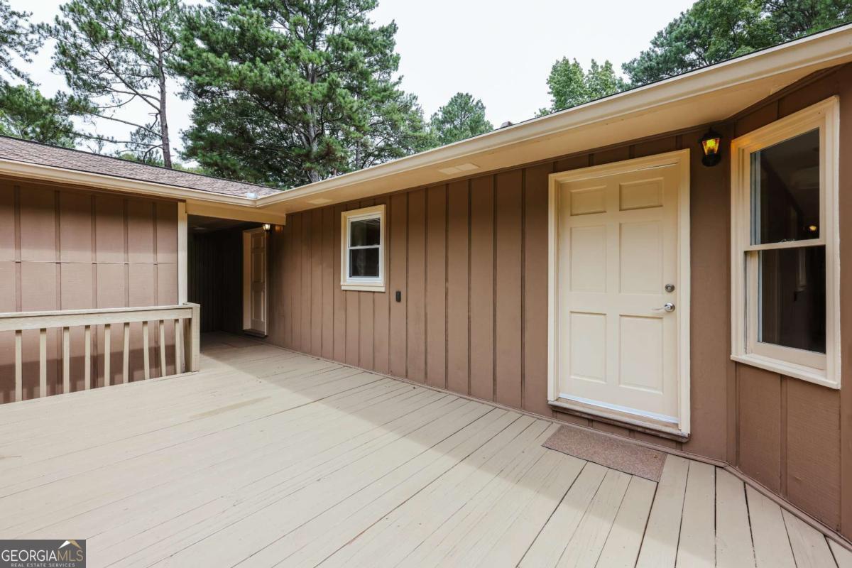 110 Pioneer Drive Property Photo 35