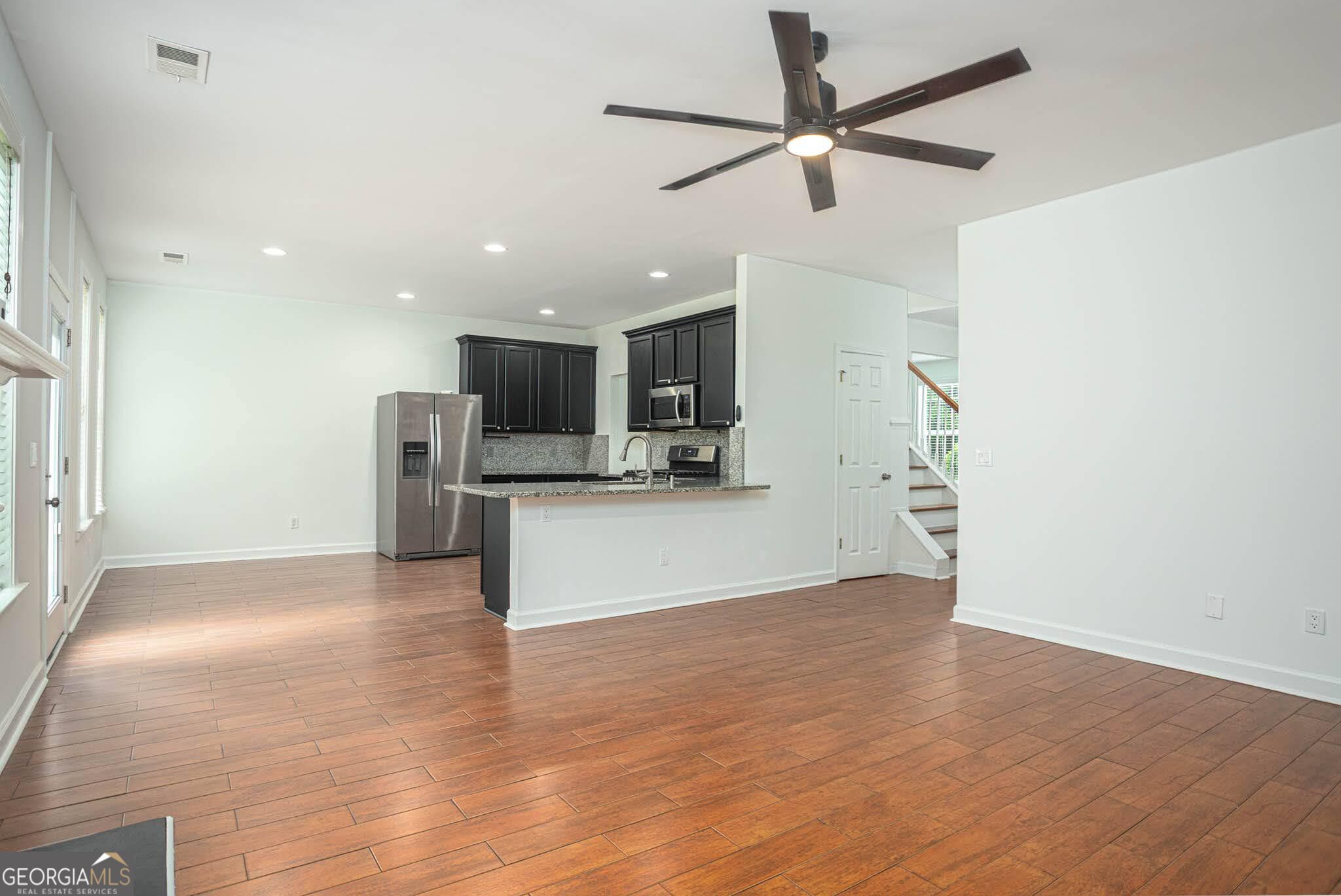 2576 Peach Shoals Property Photo 11
