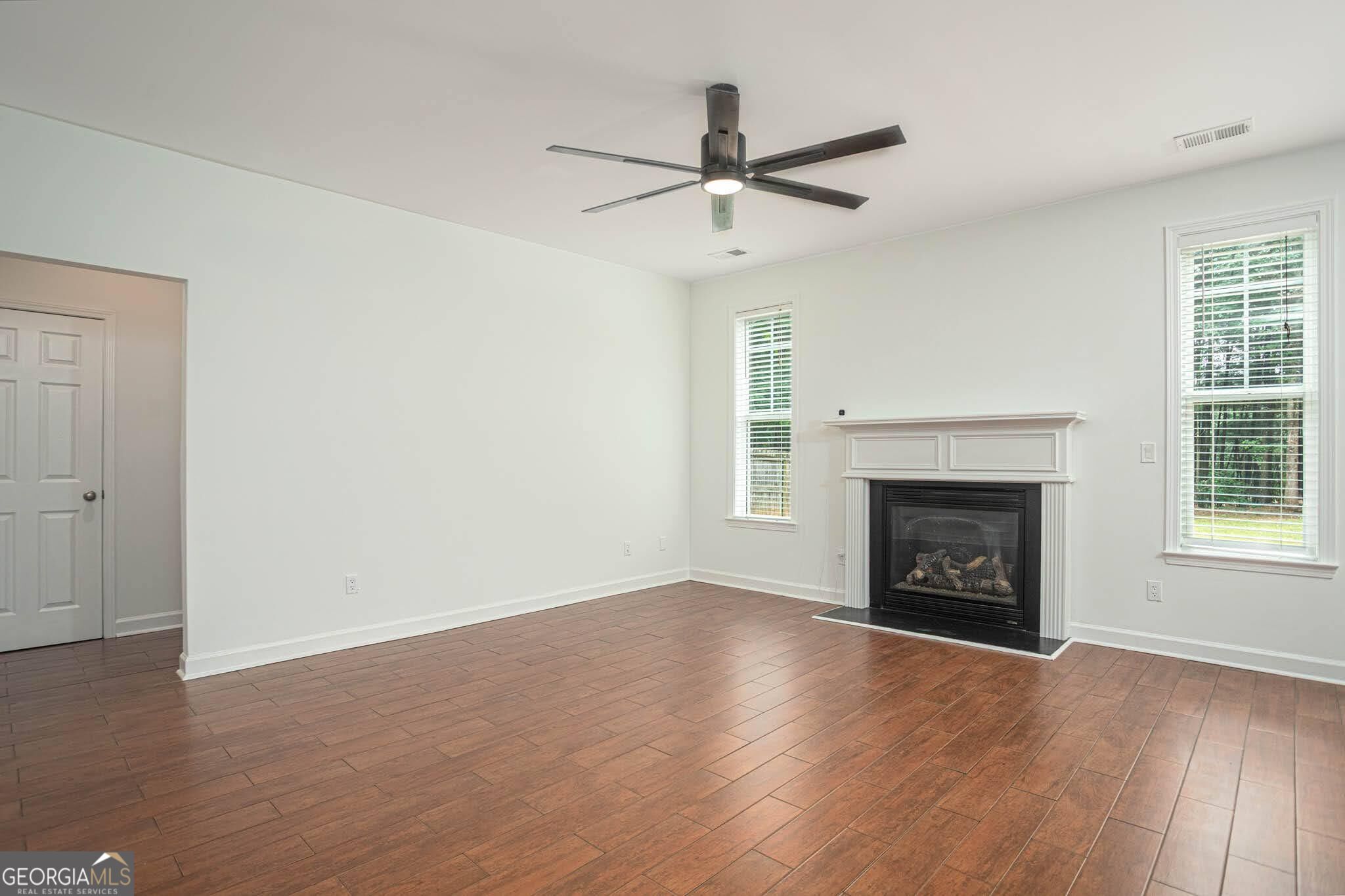 2576 Peach Shoals Property Photo 12