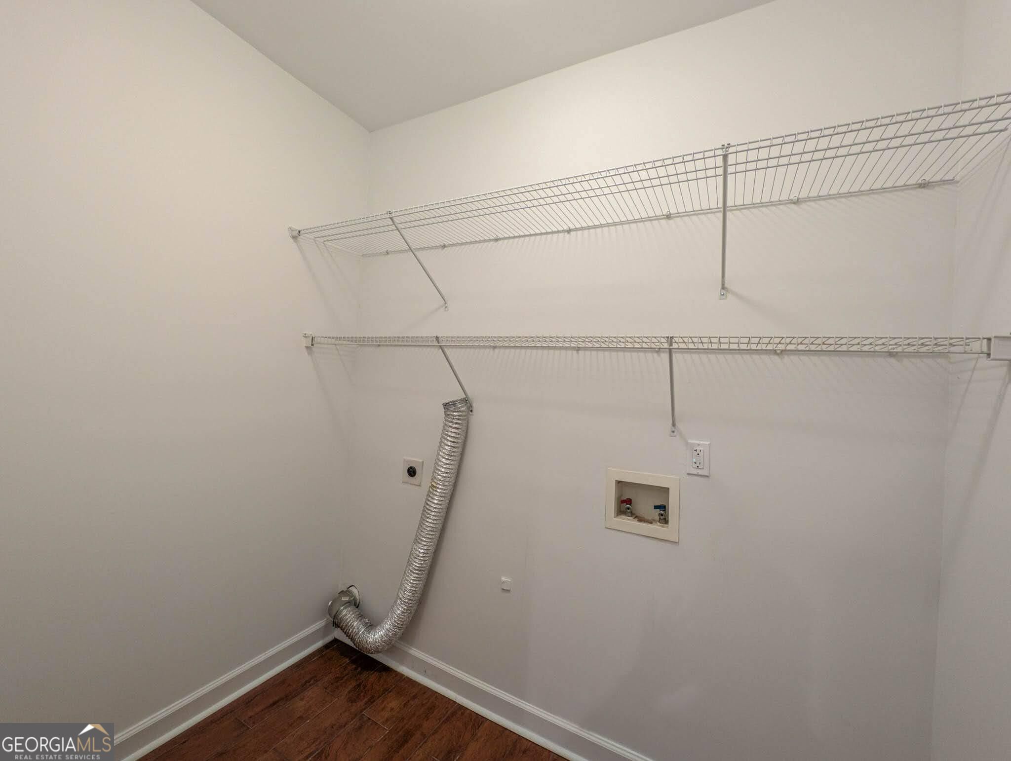 2576 Peach Shoals Property Photo 14