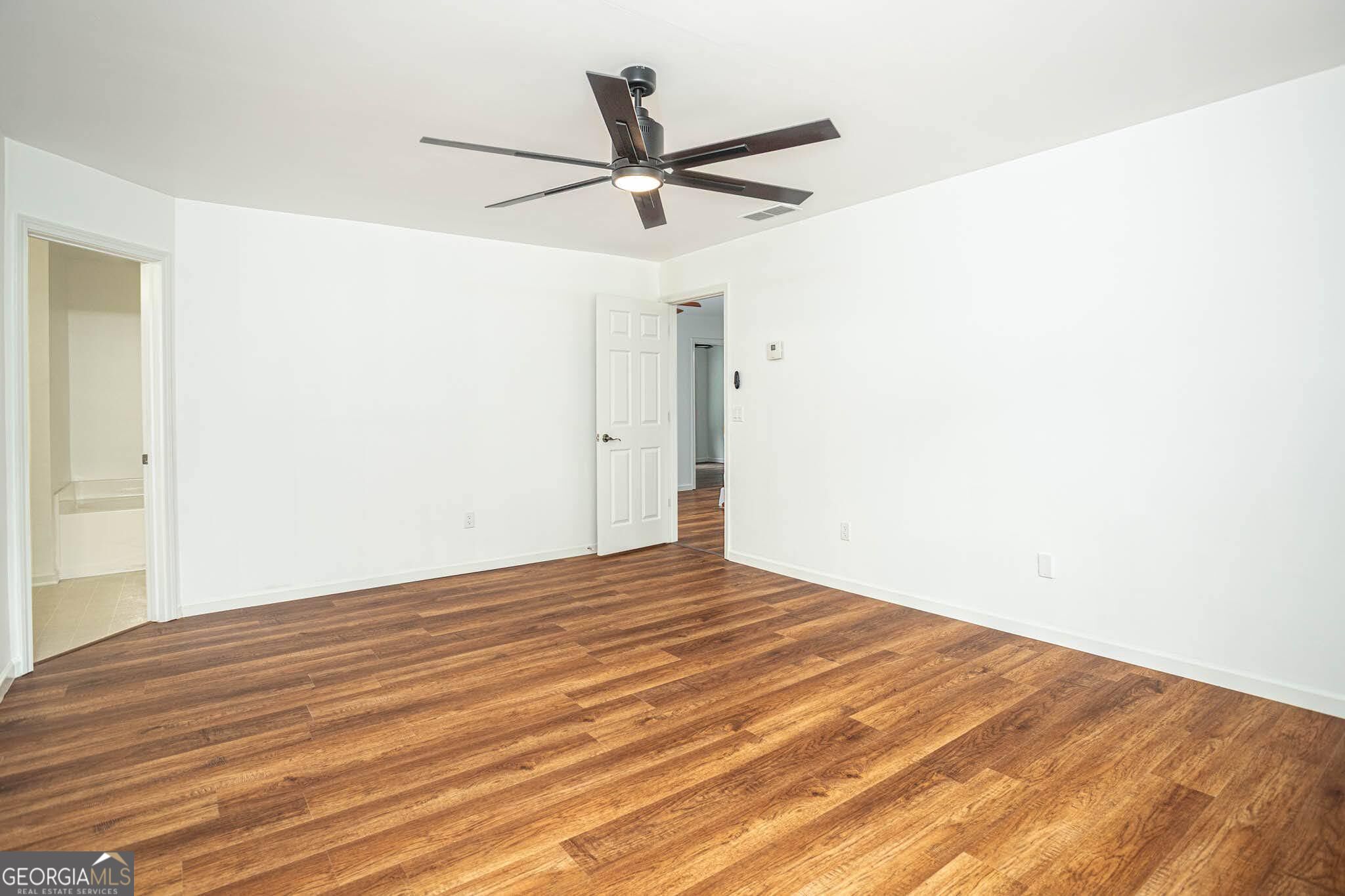 2576 Peach Shoals Property Photo 17