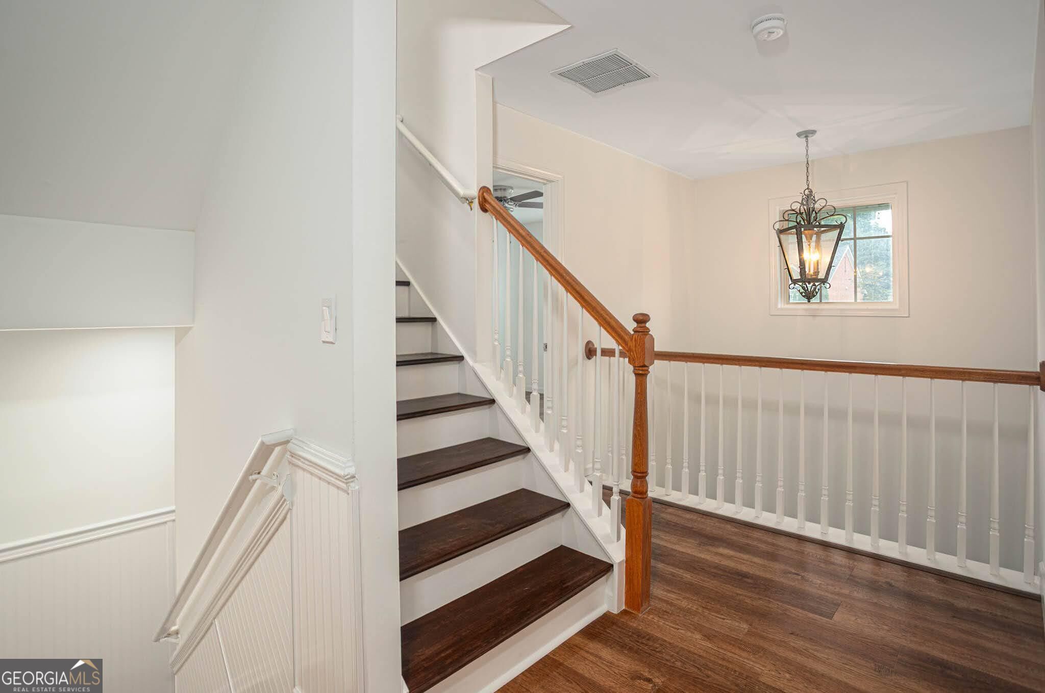 2576 Peach Shoals Property Photo 29