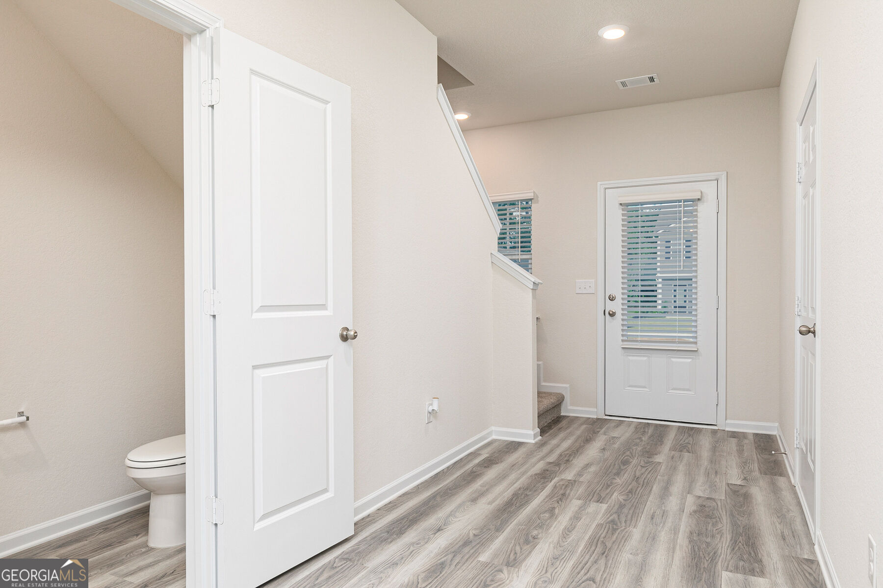 122 Howell Drive Property Photo 4