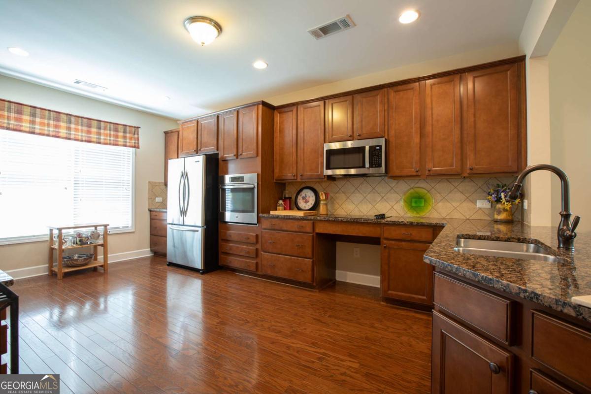 3688 Majestic Oak Drive Sw Property Photo 3