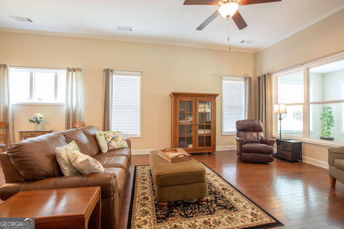 3688 Majestic Oak Drive Sw Property Photo 7
