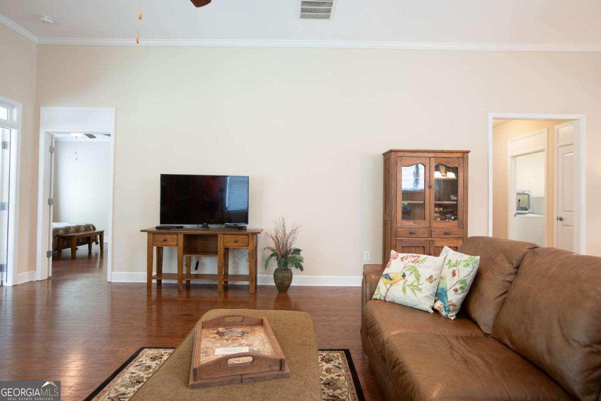 3688 Majestic Oak Drive Sw Property Photo 9