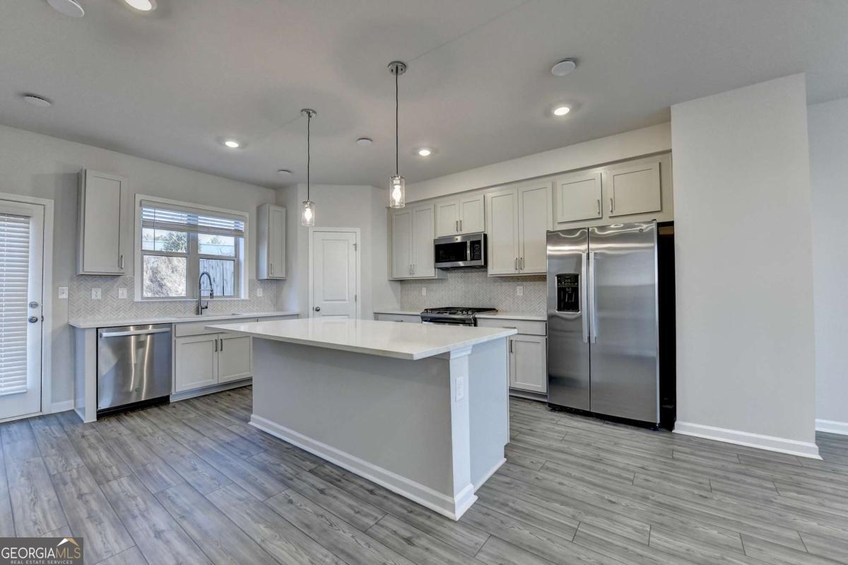 3661 Willingham Run Property Photo 3