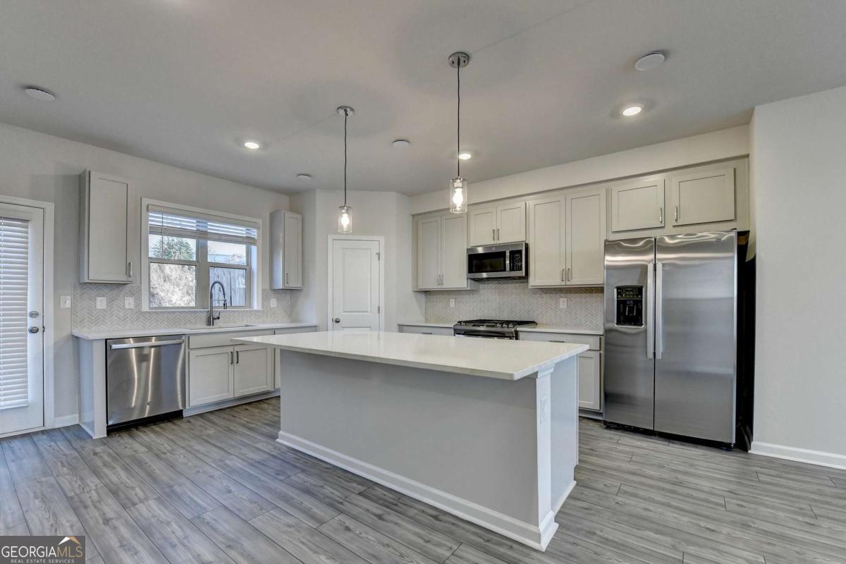 3661 Willingham Run Property Photo 4